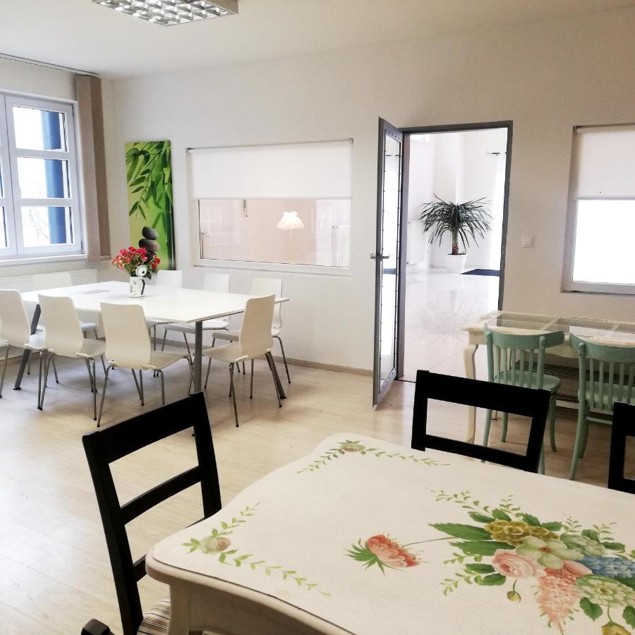Guest House Factory Malacky Extérieur photo